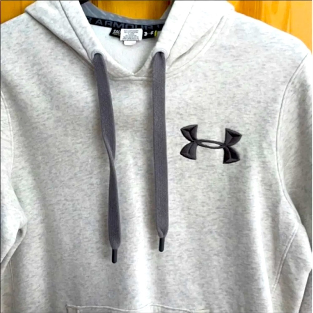 Under armpit hoodie